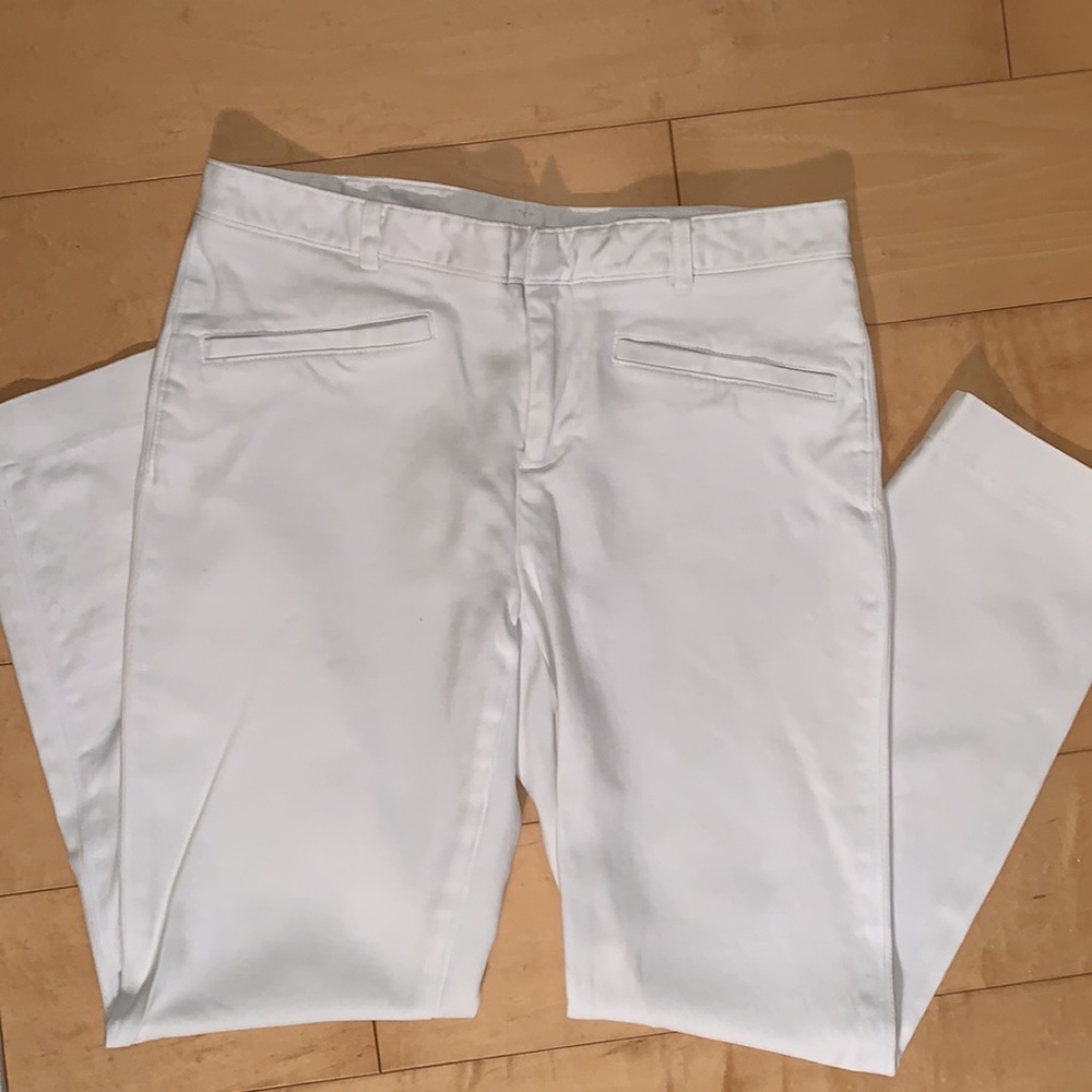 Club Monaco white Capri pants